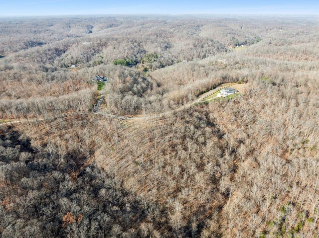 7640 Chipmunk Ln, Nashville, TN 37221