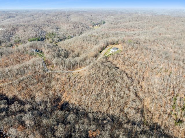 7640 Chipmunk Ln, Nashville, TN 37221