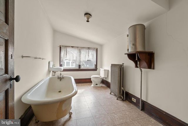 24 FRANKLIN AVE, Merchantville, NJ 08109