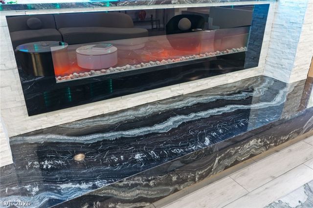 4198 Abernethy Forest Place, Las Vegas, NV 89141