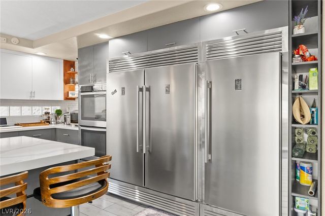 4198 Abernethy Forest Place, Las Vegas, NV 89141