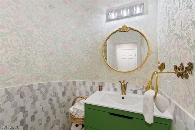 4198 Abernethy Forest Place, Las Vegas, NV 89141