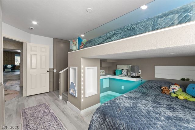 4198 Abernethy Forest Place, Las Vegas, NV 89141