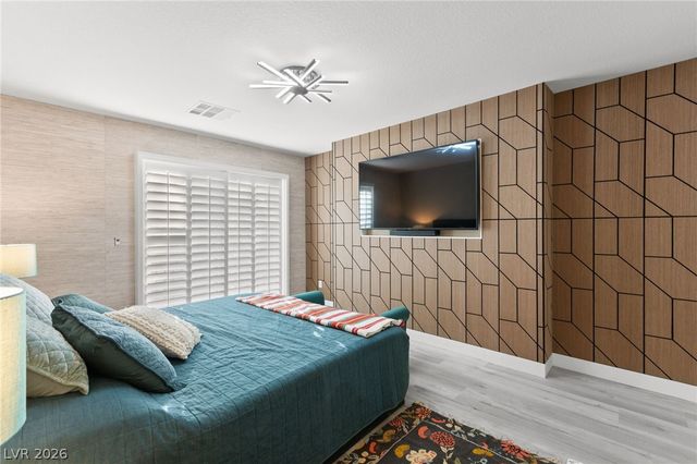 4198 Abernethy Forest Place, Las Vegas, NV 89141