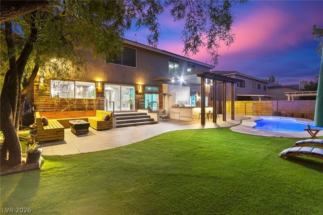 4198 Abernethy Forest Place, Las Vegas, NV 89141