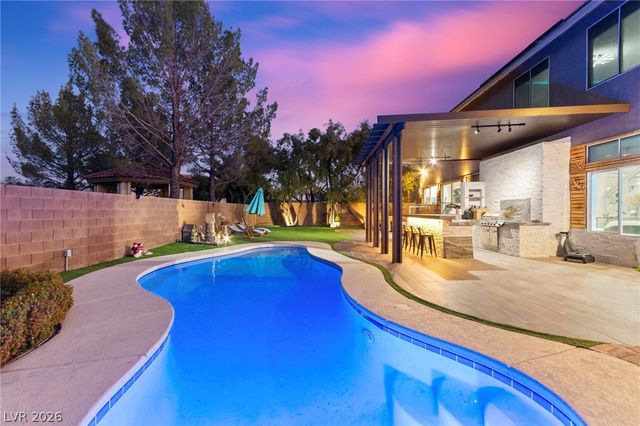 4198 Abernethy Forest Place, Las Vegas, NV 89141