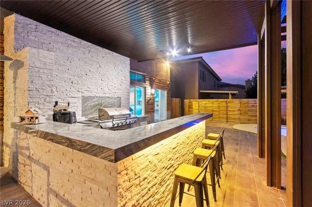 4198 Abernethy Forest Place, Las Vegas, NV 89141