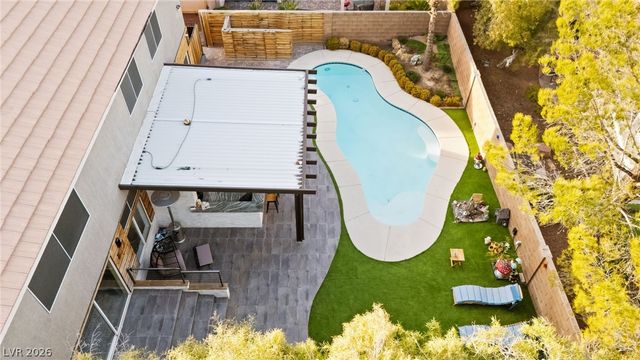 4198 Abernethy Forest Place, Las Vegas, NV 89141