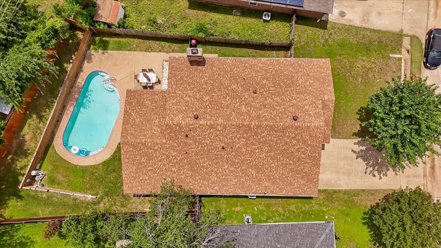 1926 Creek Wood Court, Irving, TX 75060