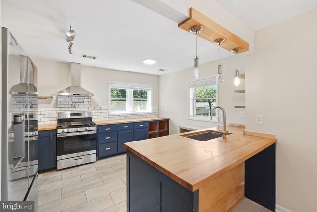 11317 COLLEGE VIEW DR, Silver Spring, MD 20902