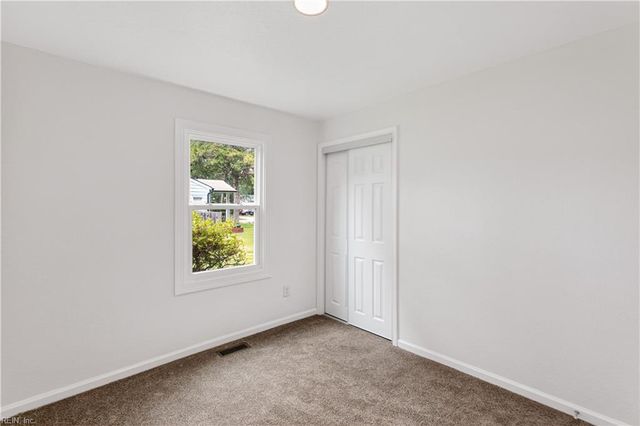 4 May ST, Portsmouth, VA 23702