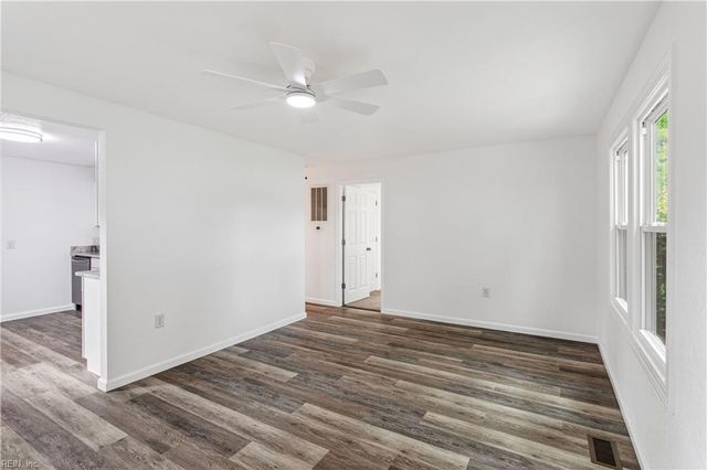 4 May ST, Portsmouth, VA 23702