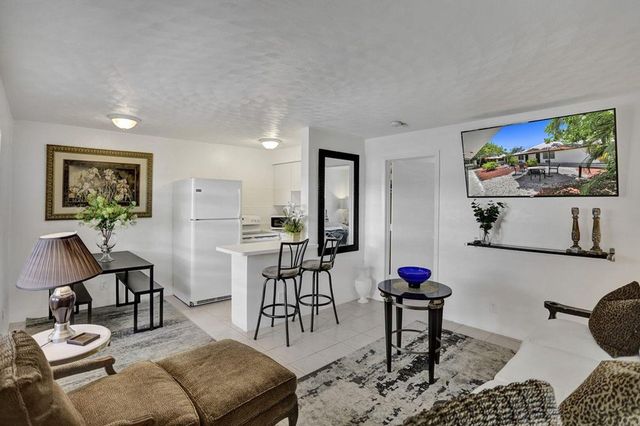 820 NE 16th Avenue 10, Fort Lauderdale, FL 33304