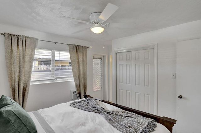 820 NE 16th Avenue 10, Fort Lauderdale, FL 33304