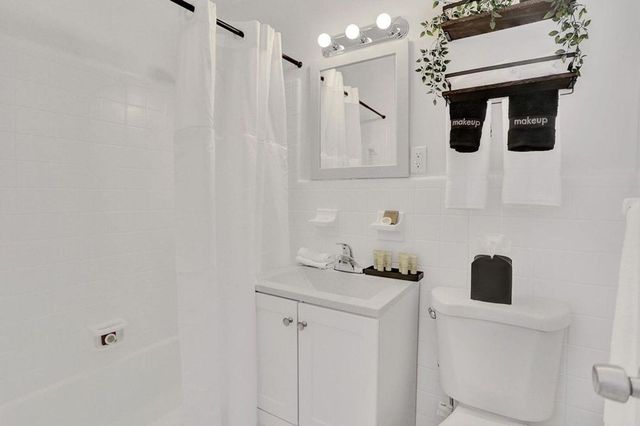 820 NE 16th Avenue 10, Fort Lauderdale, FL 33304