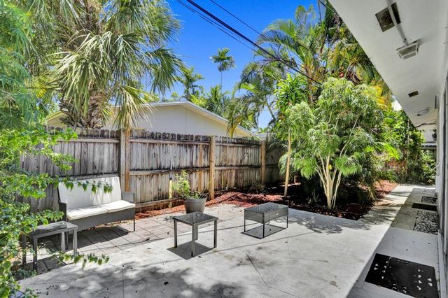 820 NE 16th Avenue 10, Fort Lauderdale, FL 33304