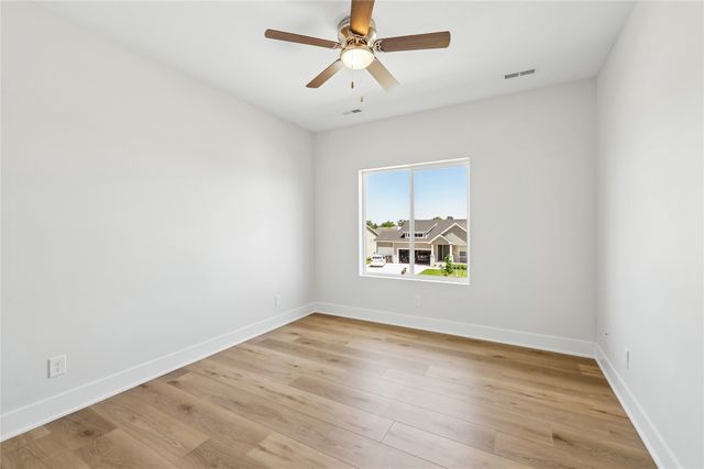 5397 Leyden Avenue, Des Moines, IA 50317