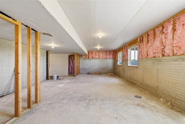 5397 Leyden Avenue, Des Moines, IA 50317