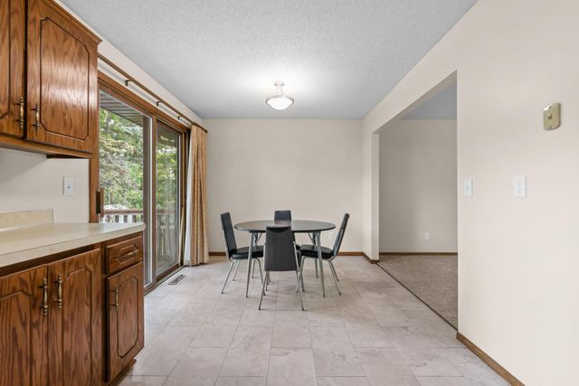 865 104th Avenue NW, Coon Rapids, MN 55433