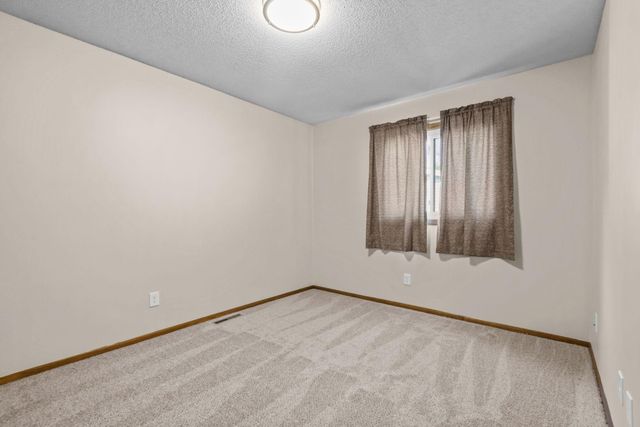 865 104th Avenue NW, Coon Rapids, MN 55433