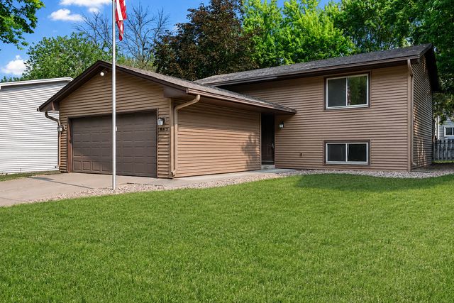 865 104th Avenue NW, Coon Rapids, MN 55433