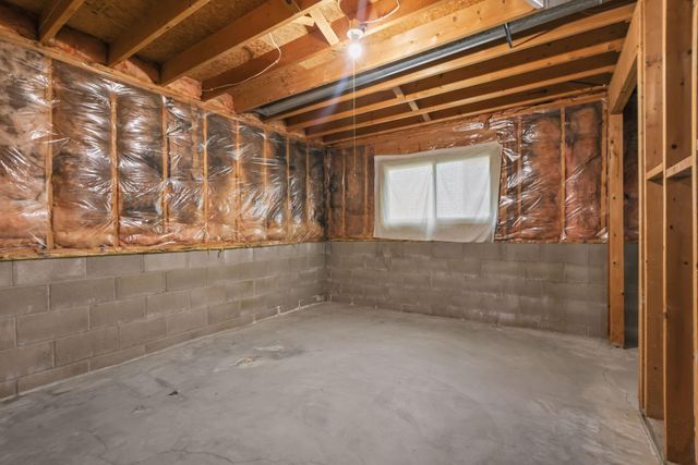 865 104th Avenue NW, Coon Rapids, MN 55433