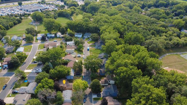 865 104th Avenue NW, Coon Rapids, MN 55433