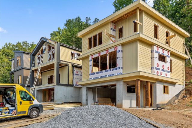 204 Lullwater Road, Chattanooga, TN 37405