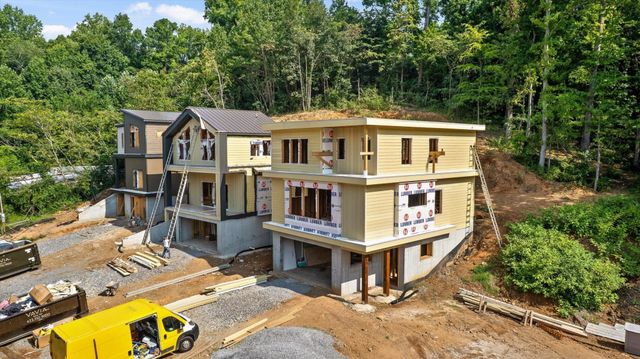 204 Lullwater Road, Chattanooga, TN 37405