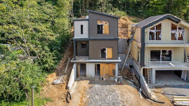 204 Lullwater Road, Chattanooga, TN 37405