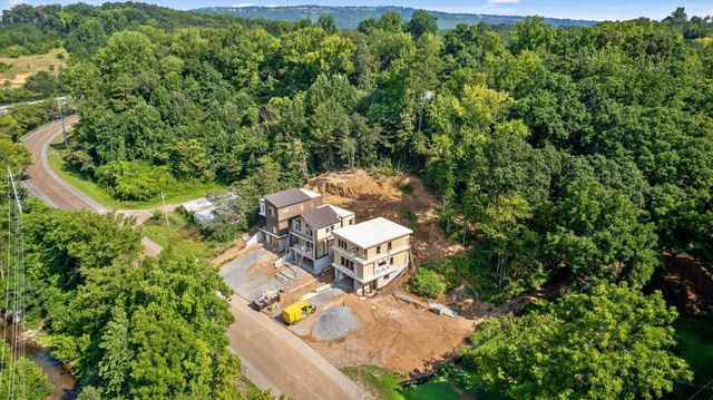 204 Lullwater Road, Chattanooga, TN 37405