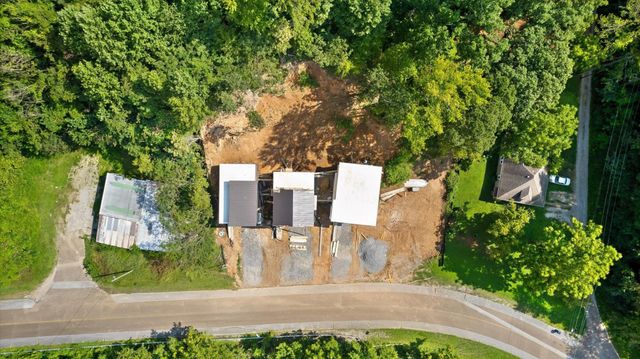 204 Lullwater Road, Chattanooga, TN 37405
