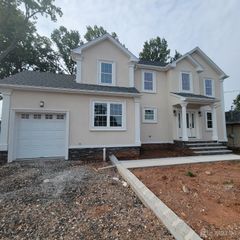 208 E James Place E, Iselin, NJ 07095