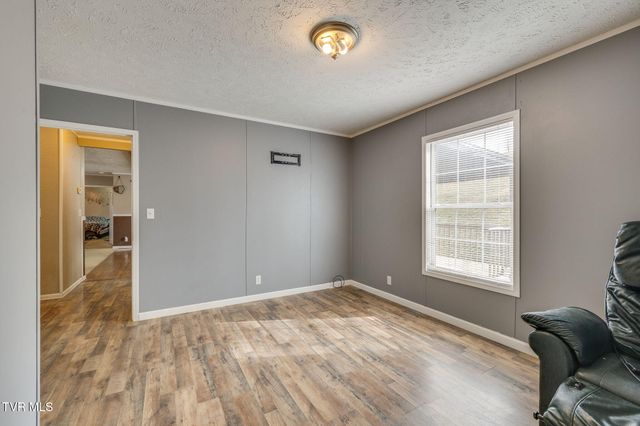 112 Dahlia Street, Kingsport, TN 37660