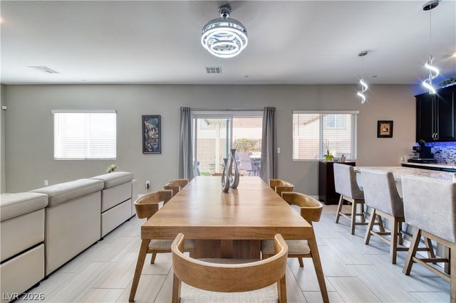 7058 Noah Raven Street, North Las Vegas, NV 89084