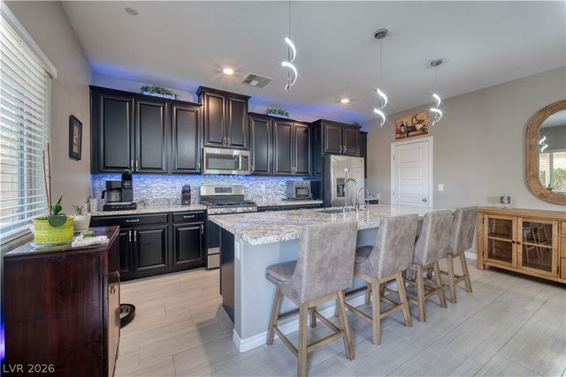 7058 Noah Raven Street, North Las Vegas, NV 89084