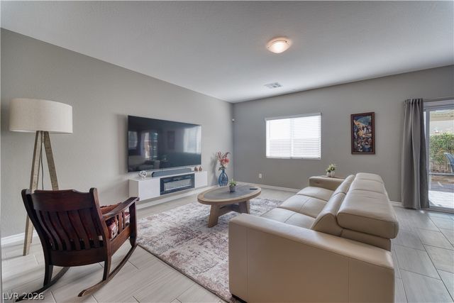 7058 Noah Raven Street, North Las Vegas, NV 89084