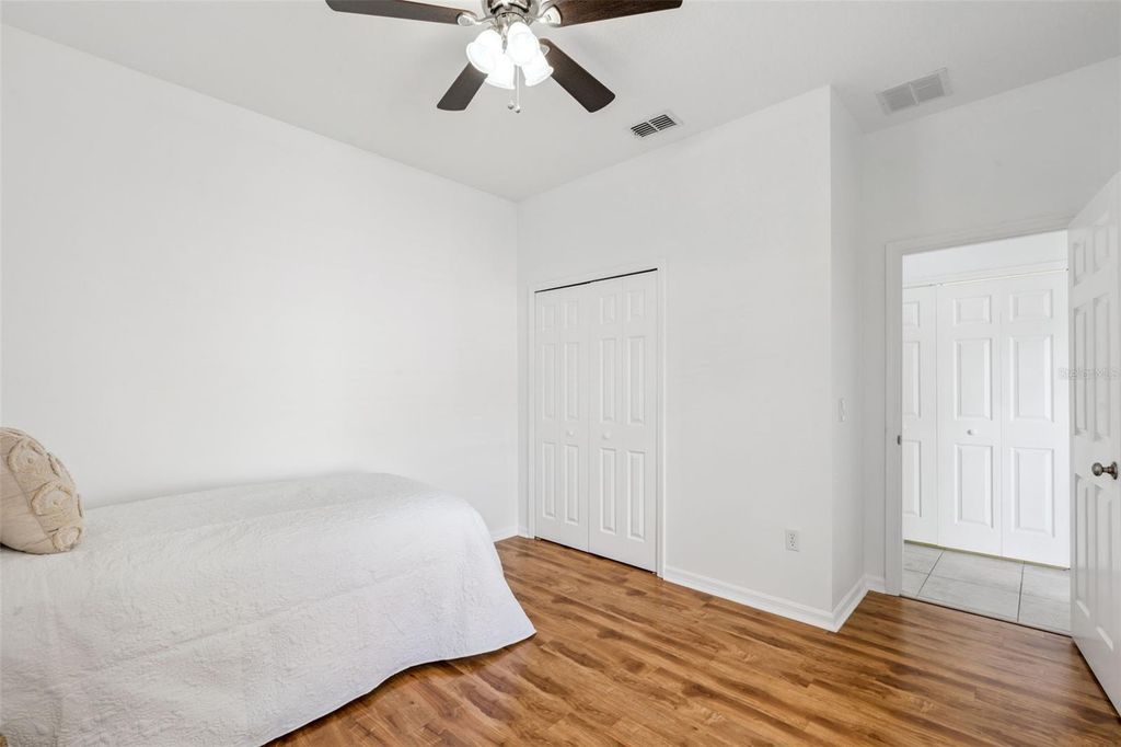 Image 14 of property listing at 14640 GOLDEN RAIN TREE BOULEVARD, Orlando, FL 32828