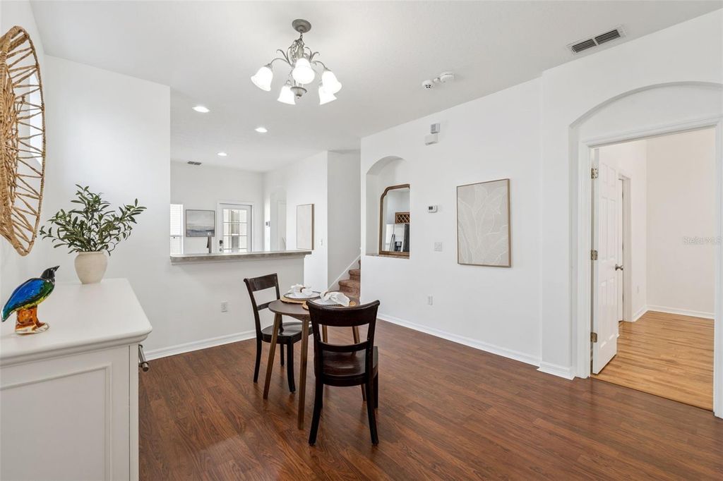 Image 6 of property listing at 14640 GOLDEN RAIN TREE BOULEVARD, Orlando, FL 32828