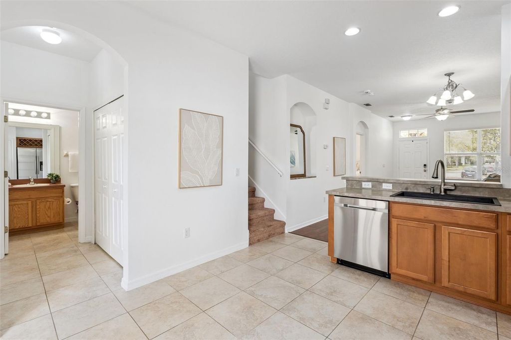 Image 7 of property listing at 14640 GOLDEN RAIN TREE BOULEVARD, Orlando, FL 32828