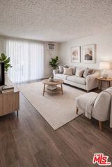 8649 Sunland Boulevard 21, Sun Valley (los Angeles), CA 91352