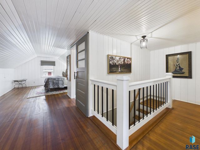 1012 S Willow Ave Avenue, Sioux Falls, SD 57105