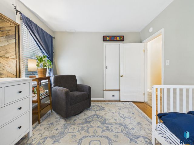 1012 S Willow Ave Avenue, Sioux Falls, SD 57105