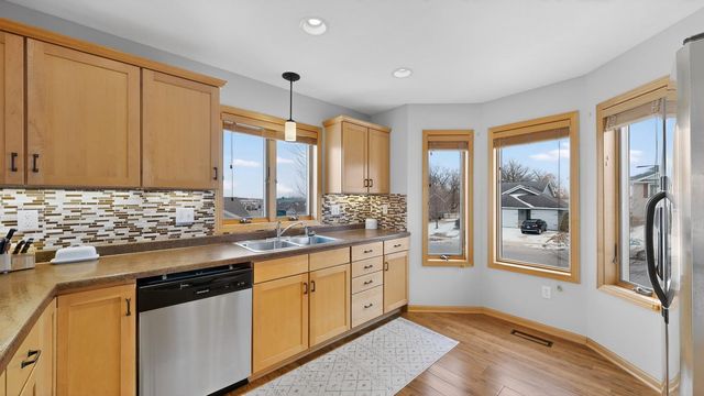 4413 35th Street NW, Rochester, MN 55901