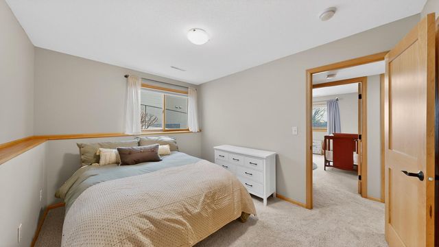 4413 35th Street NW, Rochester, MN 55901