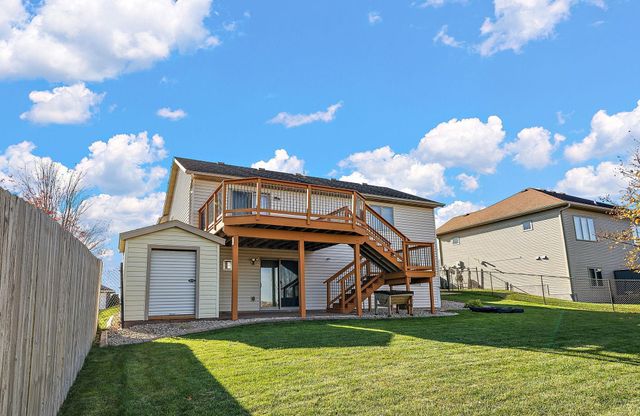 4413 35th Street NW, Rochester, MN 55901