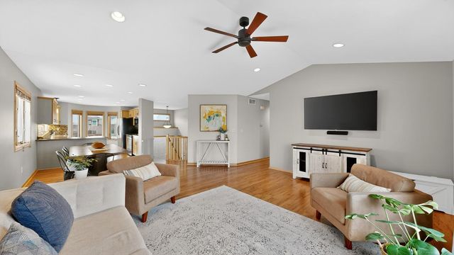 4413 35th Street NW, Rochester, MN 55901