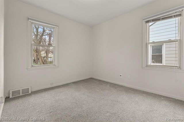 25713 Penn Street, Dearborn Heights, MI 48125