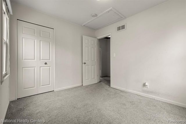 25713 Penn Street, Dearborn Heights, MI 48125