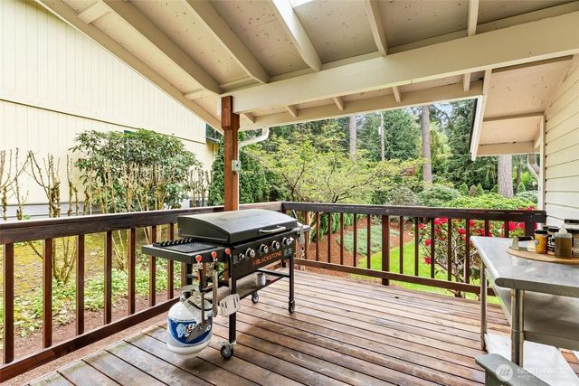 6812 185th Avenue E, Bonney Lake, WA 98391